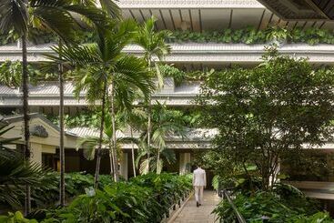 Mayfair House Hotel & Garden