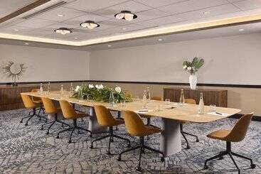 Mayfair House Hotel & Garden