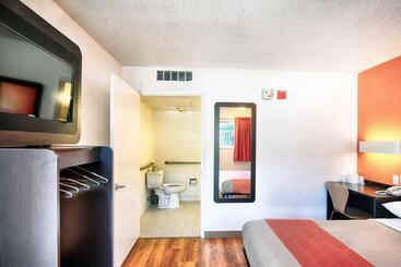 Motel 6 Mammoth Lakes, Ca