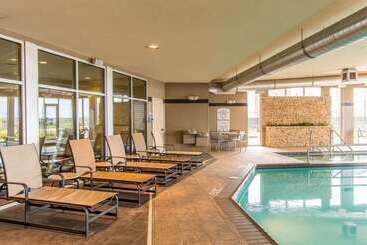 Мотель Cambria Hotel Rapid City Near Mount Rushmore