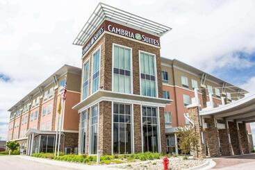 Мотель Cambria Hotel Rapid City Near Mount Rushmore