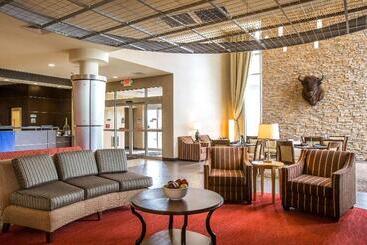 Мотель Cambria Hotel Rapid City Near Mount Rushmore