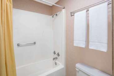 مُتل Knights Inn Canton