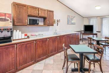 مُتل Knights Inn Canton