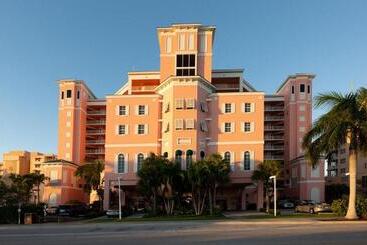 Pink Shell Beach Resort And Marina