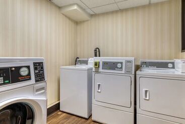 Clarion Hotel Anaheim Resort