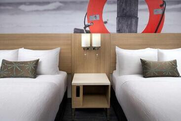 هتل Best Western Beachside Inn