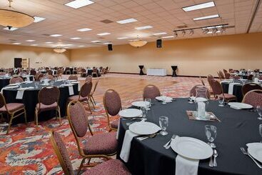 Best Western Plus Hotel & Conference Center