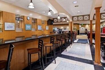 Best Western Plus Hotel & Conference Center