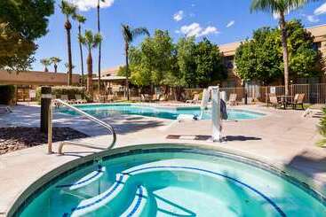 Wyndham Tucson Airport Hotel & Conference Center