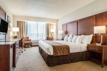 هتل Comfort Inn By The Bay