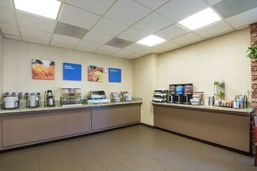 هتل Comfort Inn By The Bay