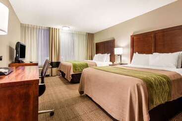 هتل Comfort Inn & Suites Omaha Central