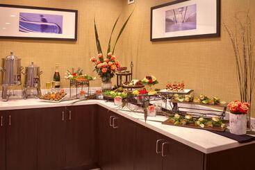هتل Courtyard By Marriott Ogden