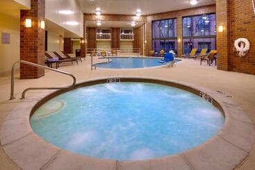 هتل Courtyard By Marriott Ogden