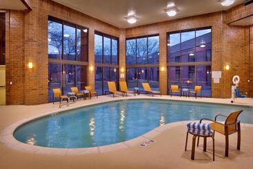 هتل Courtyard By Marriott Ogden