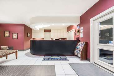 هتل Days Inn By Wyndham Bryan College Station