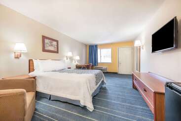 هتل Days Inn By Wyndham Bryan College Station