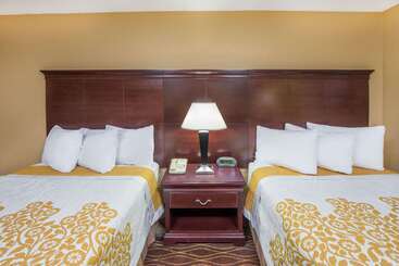 هتل Days Inn By Wyndham Paducah