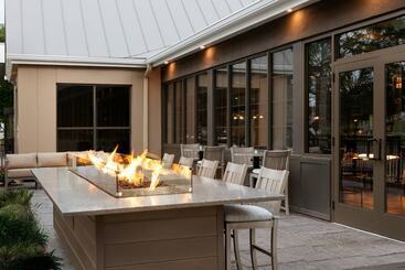 Delta Hotels By Marriott Burlington