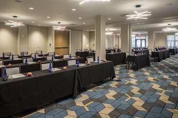 Doubletree By Hilton Hotel & Suites Pittsburgh Downtown