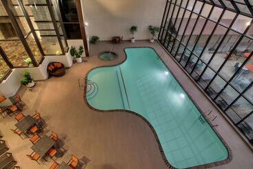هتل Doubletree By Hilton Mt. Vernon