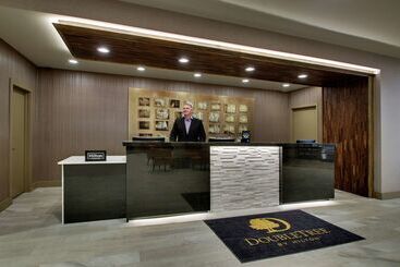 هتل Doubletree By Hilton Mt. Vernon