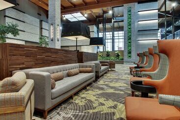 هتل Doubletree By Hilton Mt. Vernon