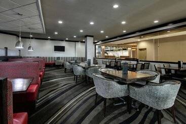 هتل Doubletree By Hilton Mt. Vernon