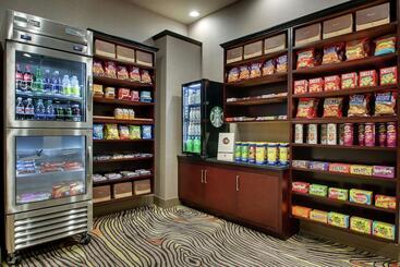 هتل Doubletree By Hilton Mt. Vernon