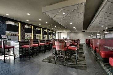 هتل Doubletree By Hilton Mt. Vernon