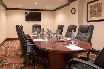 Doubletree By Hilton Hotel Norfolk Airport