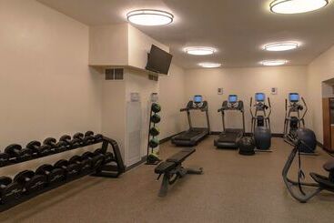Doubletree By Hilton Hotel Norfolk Airport