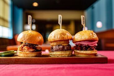 Doubletree By Hilton Hotel Norfolk Airport
