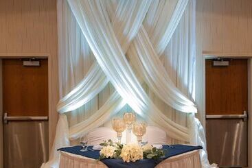 Doubletree By Hilton Hotel Norfolk Airport