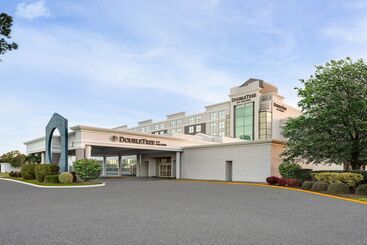 Doubletree By Hilton Hotel Norfolk Airport