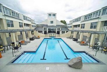 Doubletree Suites By Hilton Hotel Huntsville South