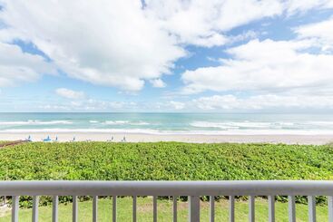 هتل Doubletree Suites By Hilton Melbourne Beach Oceanfront