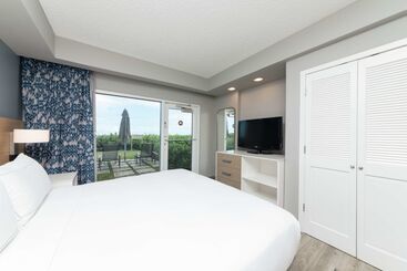 هتل Doubletree Suites By Hilton Melbourne Beach Oceanfront