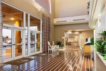 هتل Doubletree Suites By Hilton Melbourne Beach Oceanfront