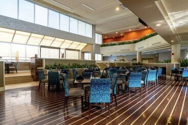 هتل Doubletree Suites By Hilton Melbourne Beach Oceanfront