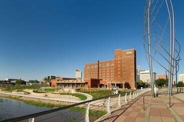 Drury Plaza Hotel Broadview Wichita
