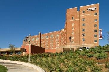 Drury Plaza Hotel Broadview Wichita