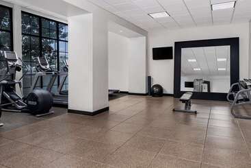 هتل Embassy Suites By Hilton Nashville Airport