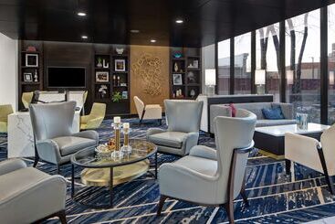 هتل Embassy Suites By Hilton Oklahoma City Northwest