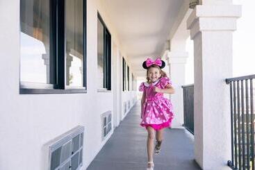 هتل Fairfield By Marriott Anaheim Resort