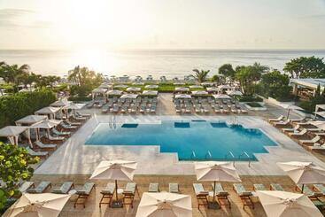هتل Four Seasons Resort Palm Beach