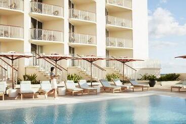 هتل Four Seasons Resort Palm Beach