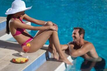 هتل Four Seasons Resort Palm Beach