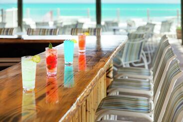 هتل Hampton Inn Daytona Beach/beachfront